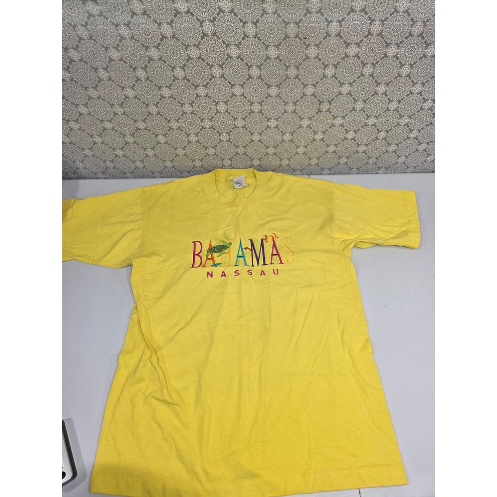 Vintage Bahamas Nassau Graphic Shirt Fruit of the Loom Yellow Mens Destination L